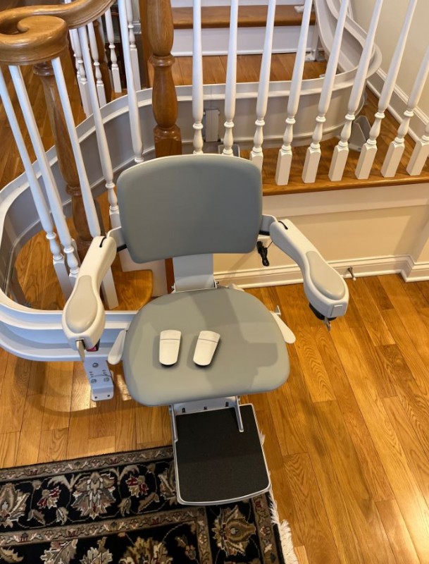 Bruno custom curved stairlift with park position in Lake Forest IL installed by Lifeway Mobility