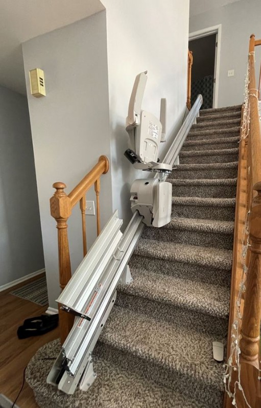 stairlift with power folding raill in Schamburgh IL installed by Lifeway Mobility