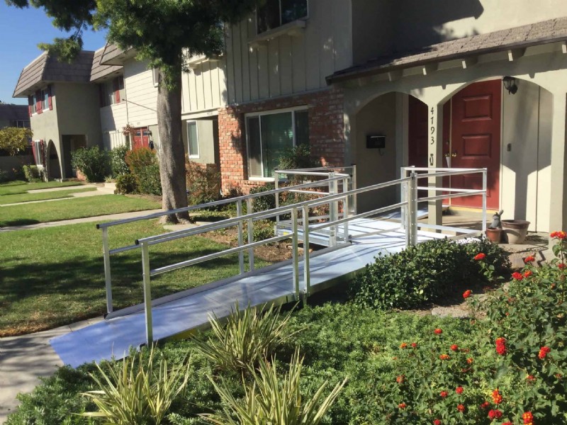 wheelchair-ramp-installed-in-Irvine-CA.JPG